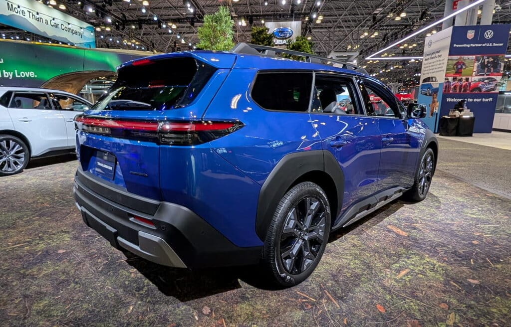 Toyota bZ Woodland навлиза на пазара като „голям“ електрически кросоувър