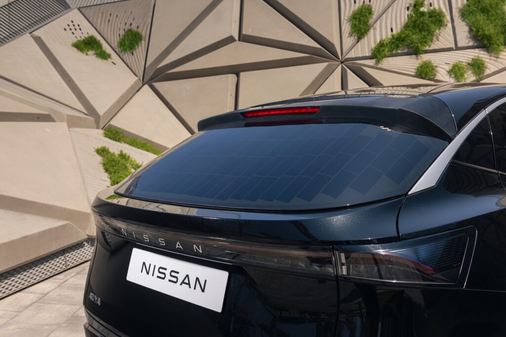 Nissan Ariya превръща слънчевата светлина в километри