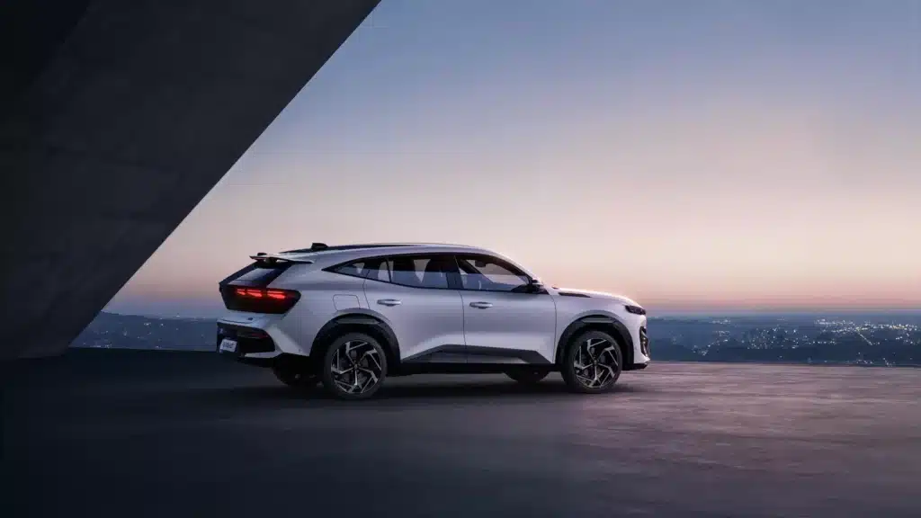Renault най-накрая вече има истински премиум SUV в лицето на Renault Filante