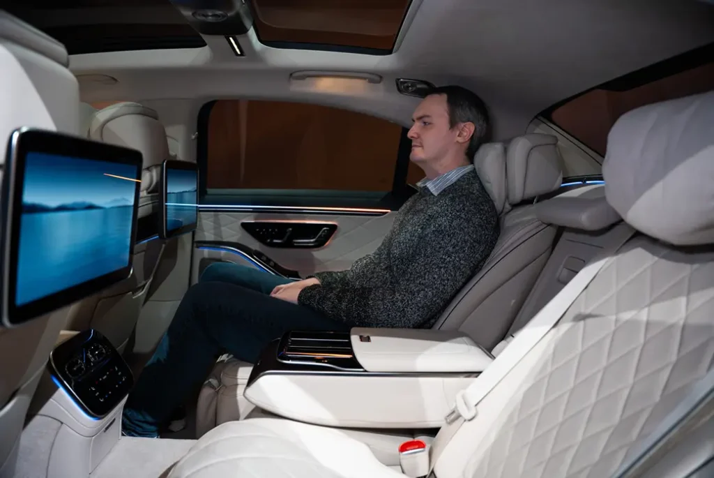 Mercedes S-Class 2027 представи не просто рестайлинг, а еволюция на лукса