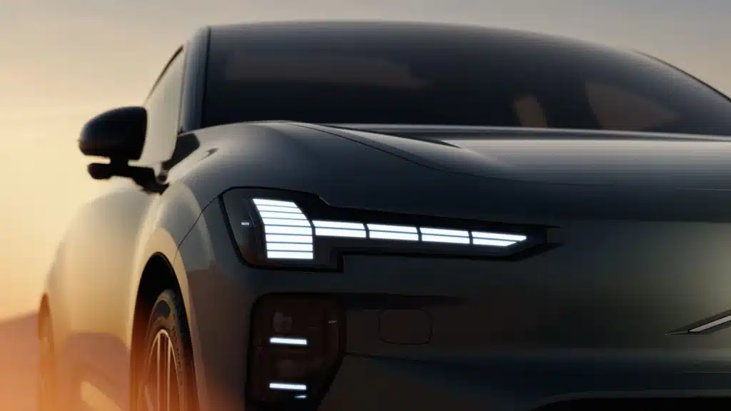 Новото Volvo EX60: Електрически SUV с пробег до 810 км, Google Gemini и офроуд версия Cross Country