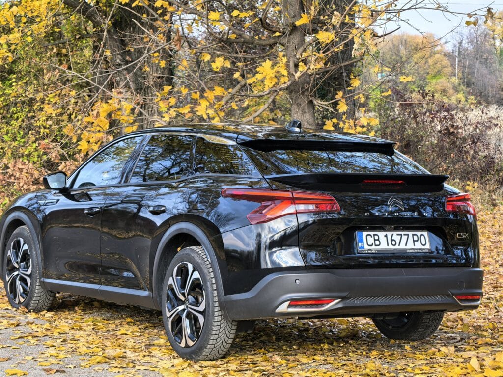 Citroën C5 X Plug-in Hybrid: кола от бъдещето, създадена с мислене от златните години
