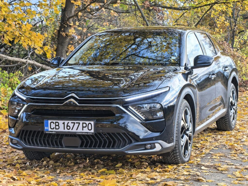 Citroën C5 X Plug-in Hybrid: кола от бъдещето, създадена с мислене от златните години
