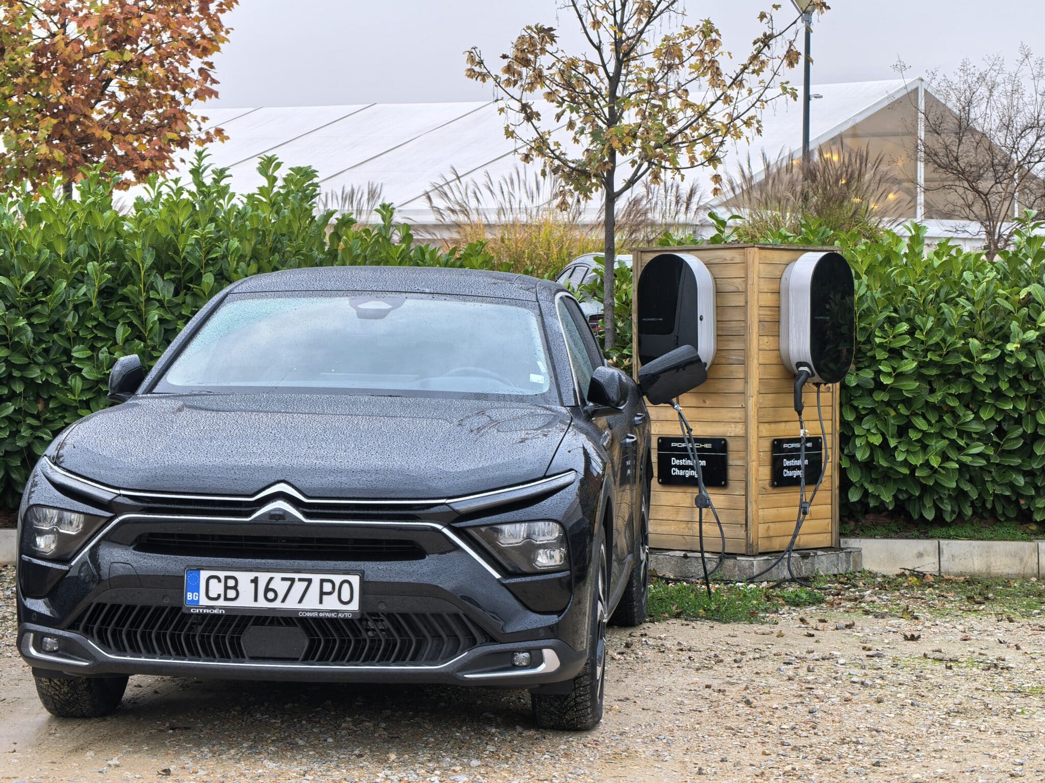 Citroën C5 X Plug-in Hybrid: кола от бъдещето, създадена с мислене от златните години