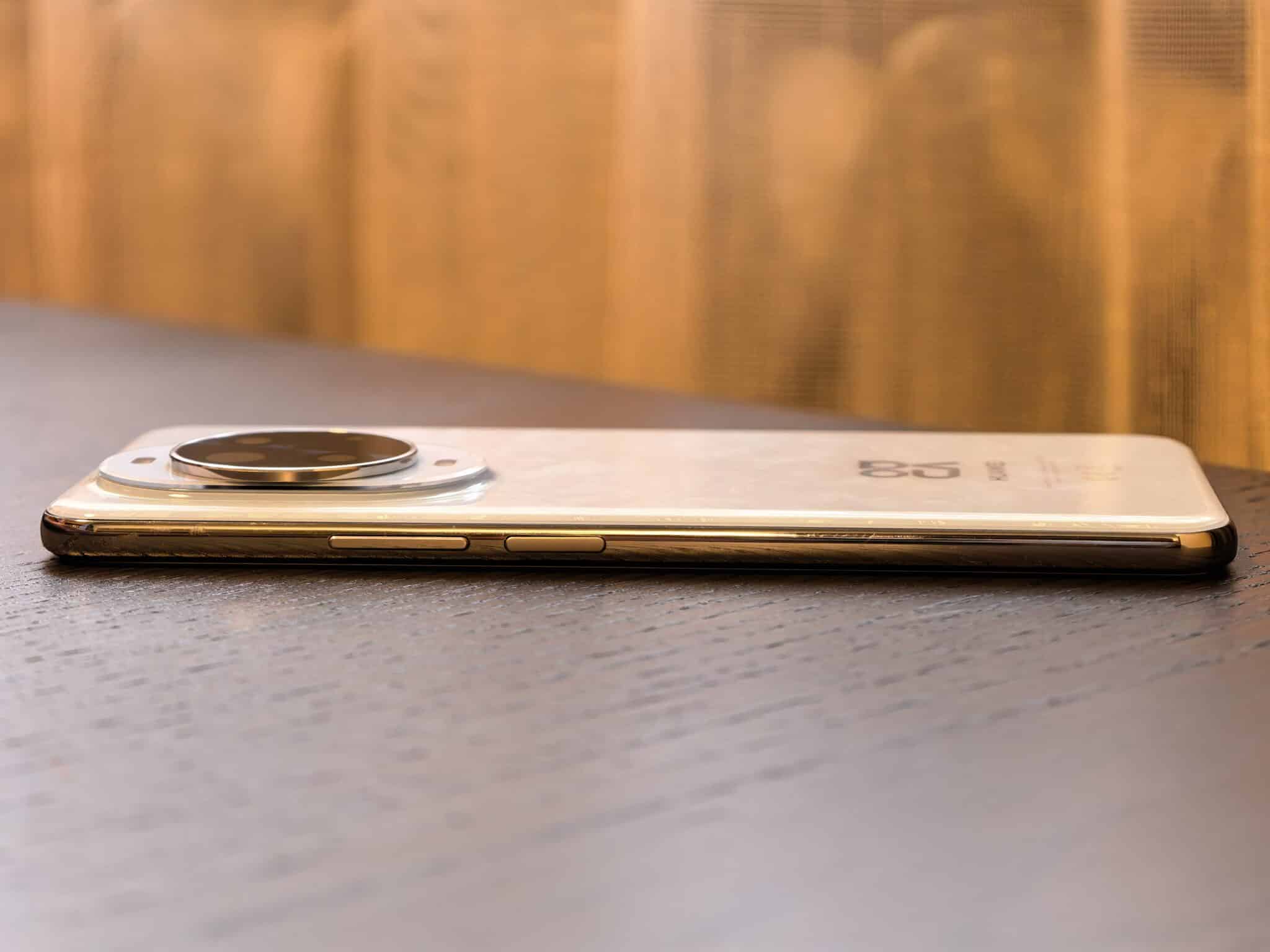 Huawei nova 14 Pro – когато средният клас започне да прилича на флагман