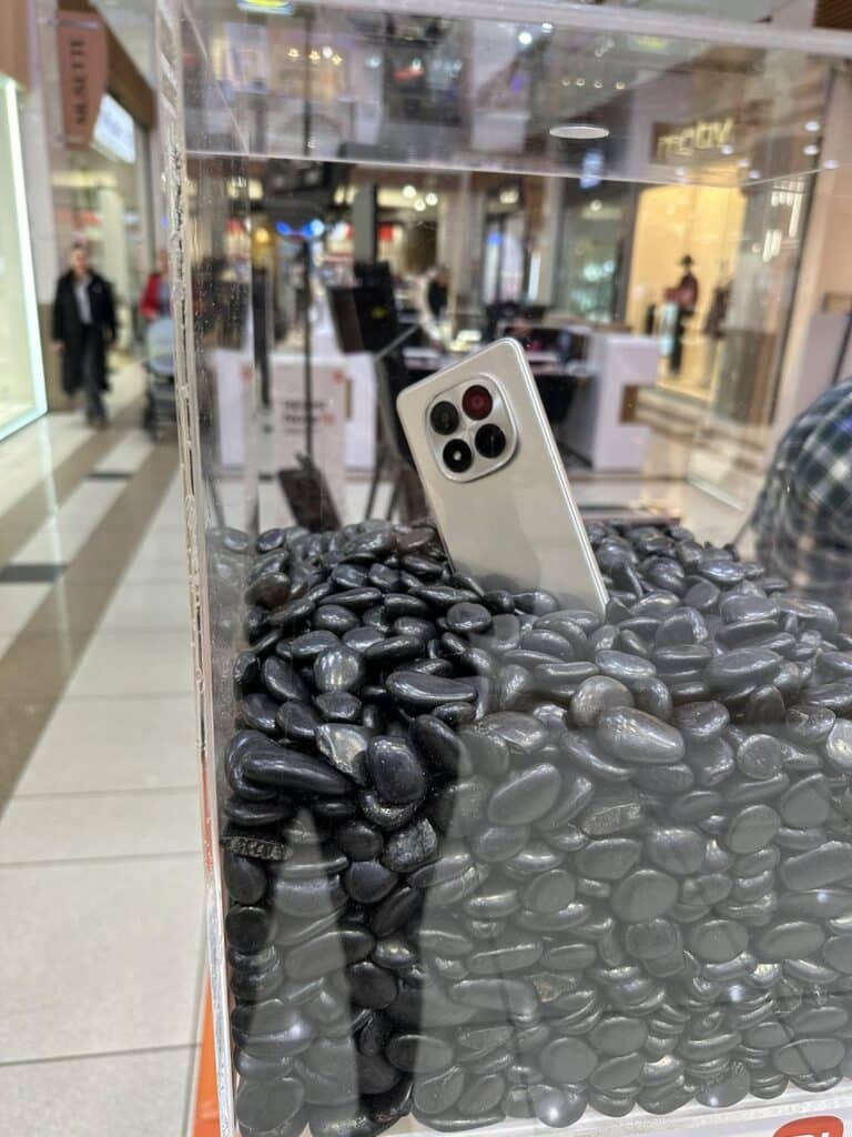 Xiaomi показва Redmi Note 15 Series с интерактивна зона в Mall of Sofia