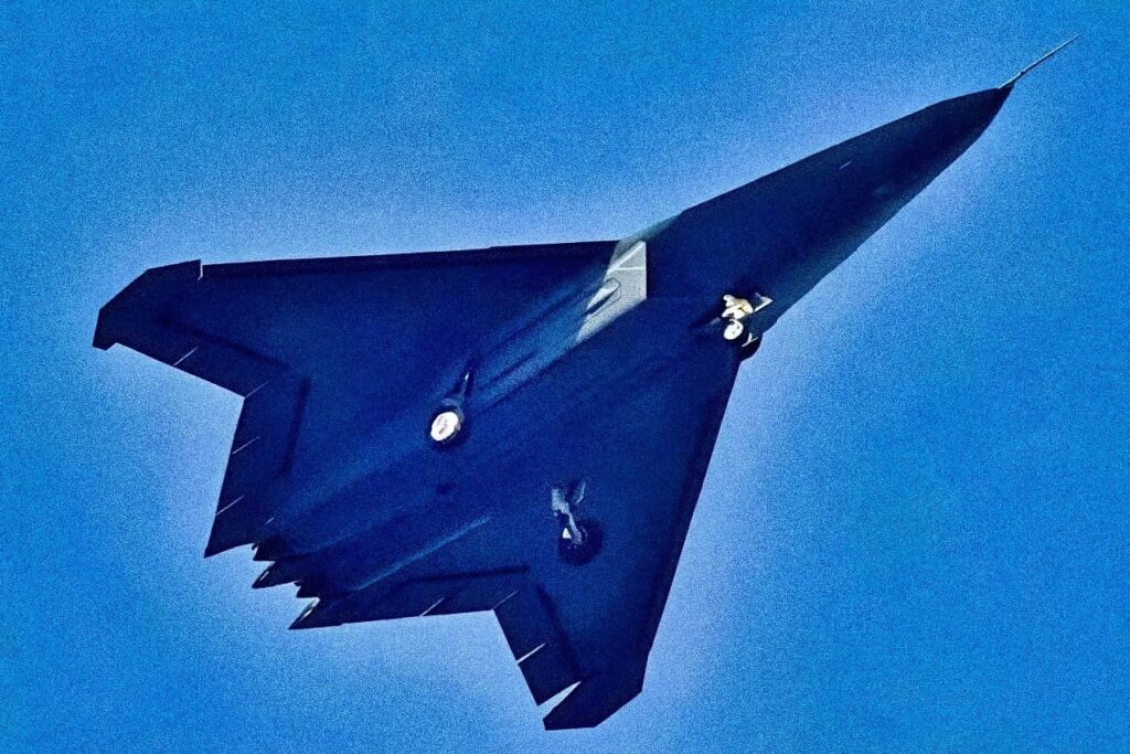 Китай се присмя на новия американски изтребител F-47: „Остарял още преди да полети“