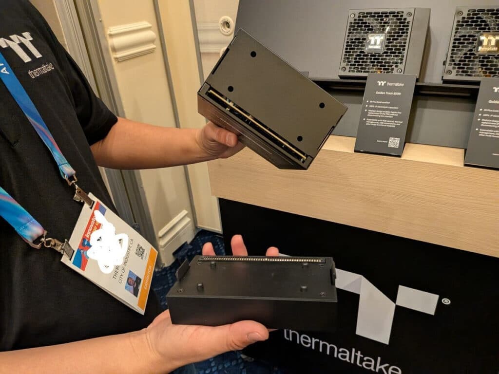 Thermaltake представи захранвания с мощност до 3000W и модели със сменяеми конектори