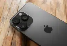 Потребители на iPhone съобщават за временно подуване на батерията по време на пътуване със самолет