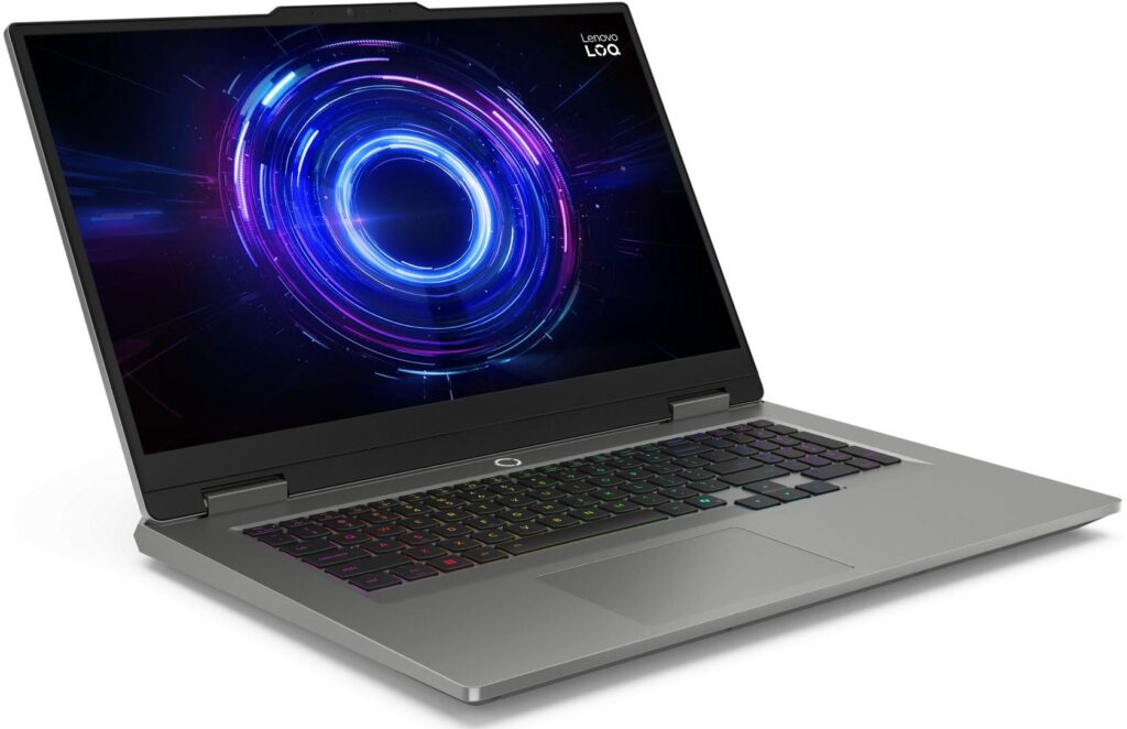 Геймърски звяр вечер, работен инструмент през деня: Lenovo LOQ 17 ни изненада