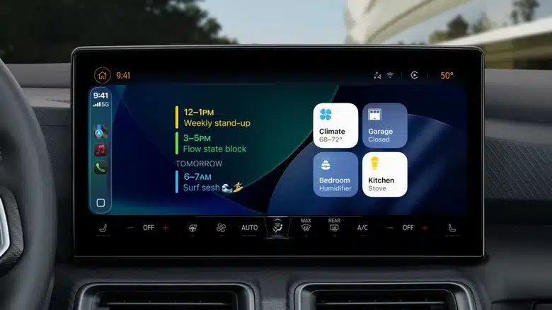 Apple освежи Apple CarPlay: какво ново получават шофьорите с iOS 26