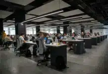Джак Дорси ще уволни почти половината от служителите на Block, за да ги замени с изкуствен интелект – акциите скочиха с 24%