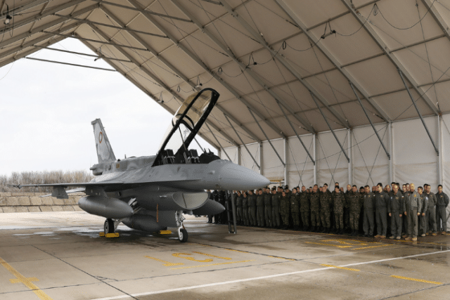 Още година чакане: вторите 8 F-16 за България се бавят