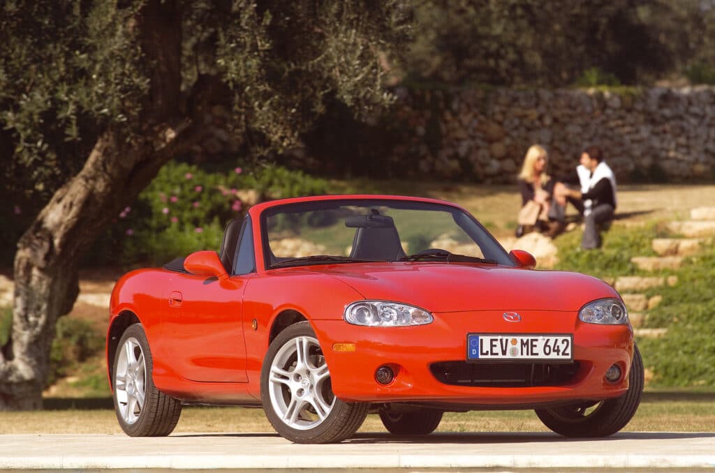 Mazda тайно създаде MX-5 с V6 двигател, който няма да се появи на пазара