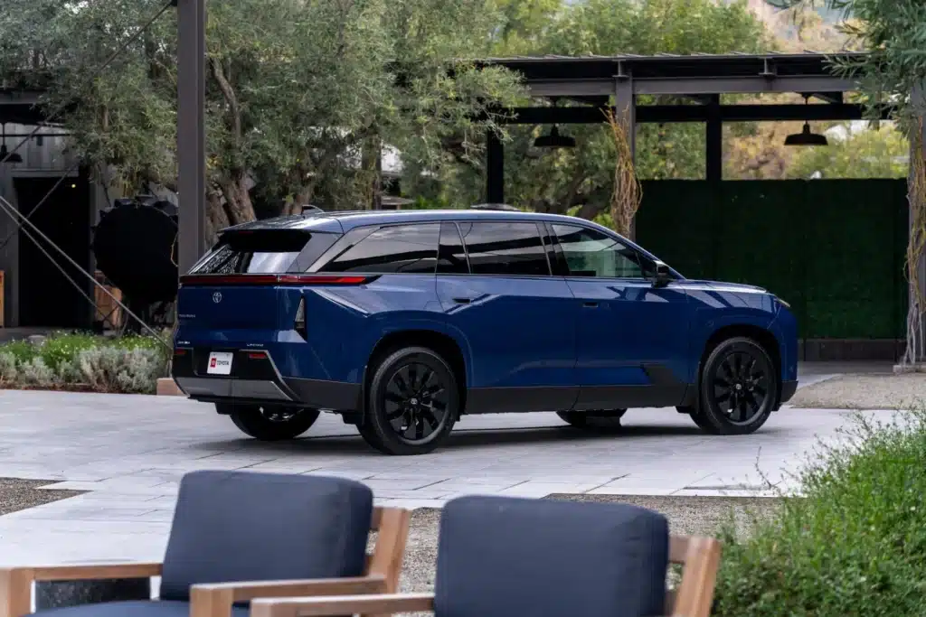 Toyota Highlander 2027: Електромобил с пробег до 515 километра