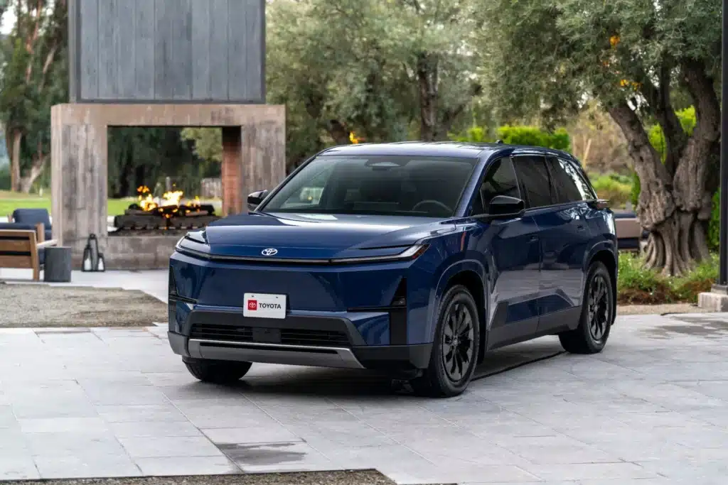 Toyota Highlander 2027: Електромобил с пробег до 515 километра