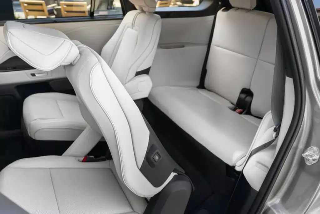 Toyota Highlander 2027: Електромобил с пробег до 515 километра