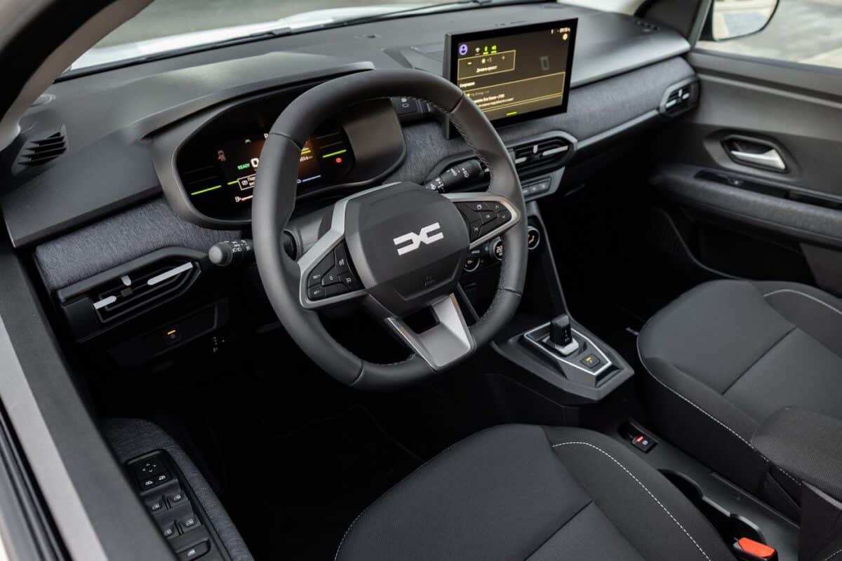 Обновеният Dacia Jogger Hybrid 155: повече ефективност, повече технологии и още по-логичен избор за семейството