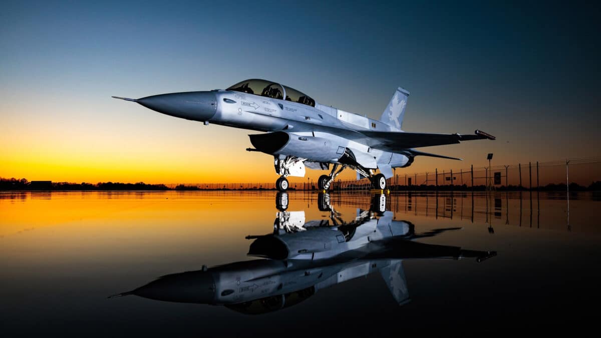 Още година чакане: вторите 8 F-16 за България се бавят