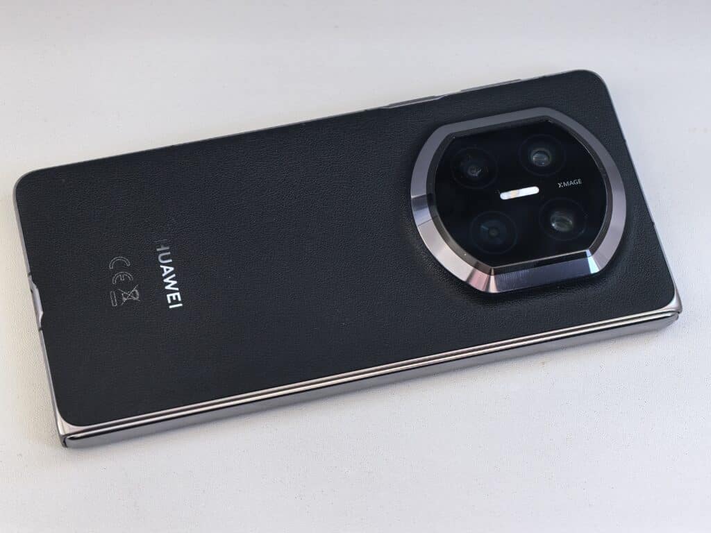 HUAWEI Mate X7: сгъваемият смартфон, който обединява флагманска камера, висока производителност и издръжливост от друг клас