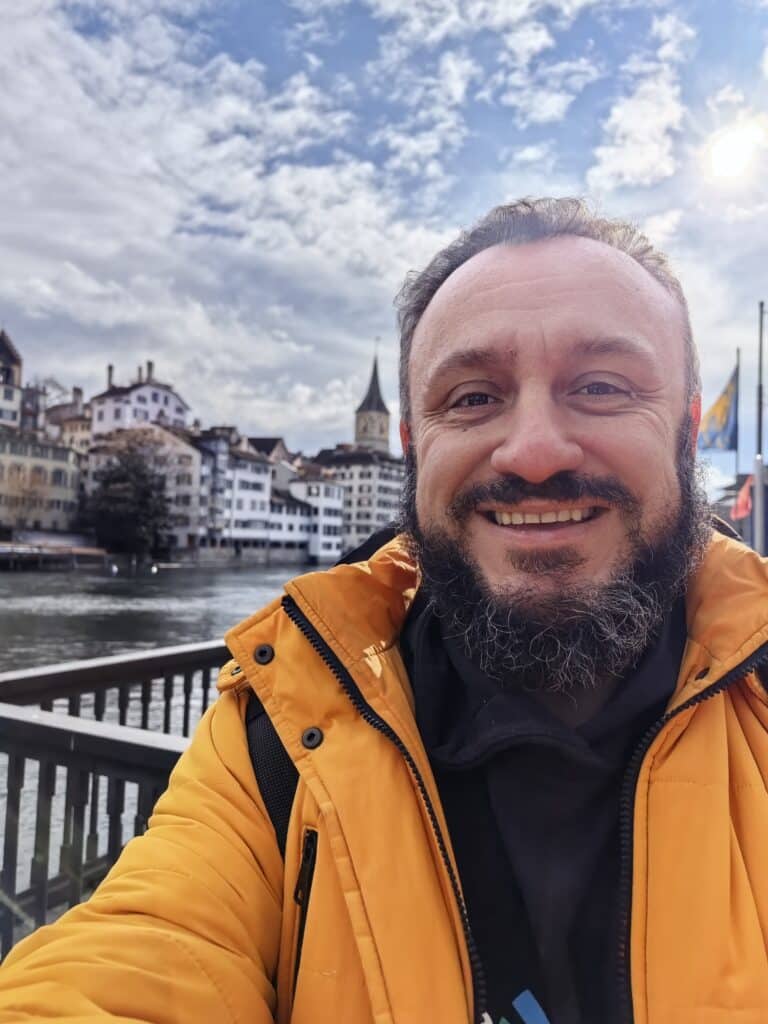 HUAWEI Mate X7: сгъваемият смартфон, който обединява флагманска камера, висока производителност и издръжливост от друг клас