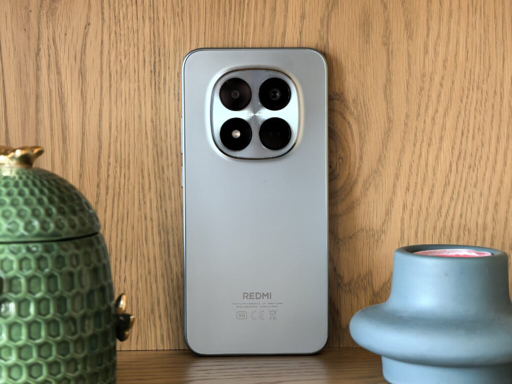 Два дни без зарядно? Redmi Note 15 Pro 5G ме накара да забравя къде ми е кабелът