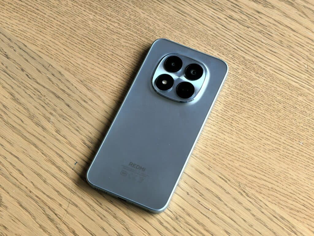 Два дни без зарядно? Redmi Note 15 Pro 5G ме накара да забравя къде ми е кабелът