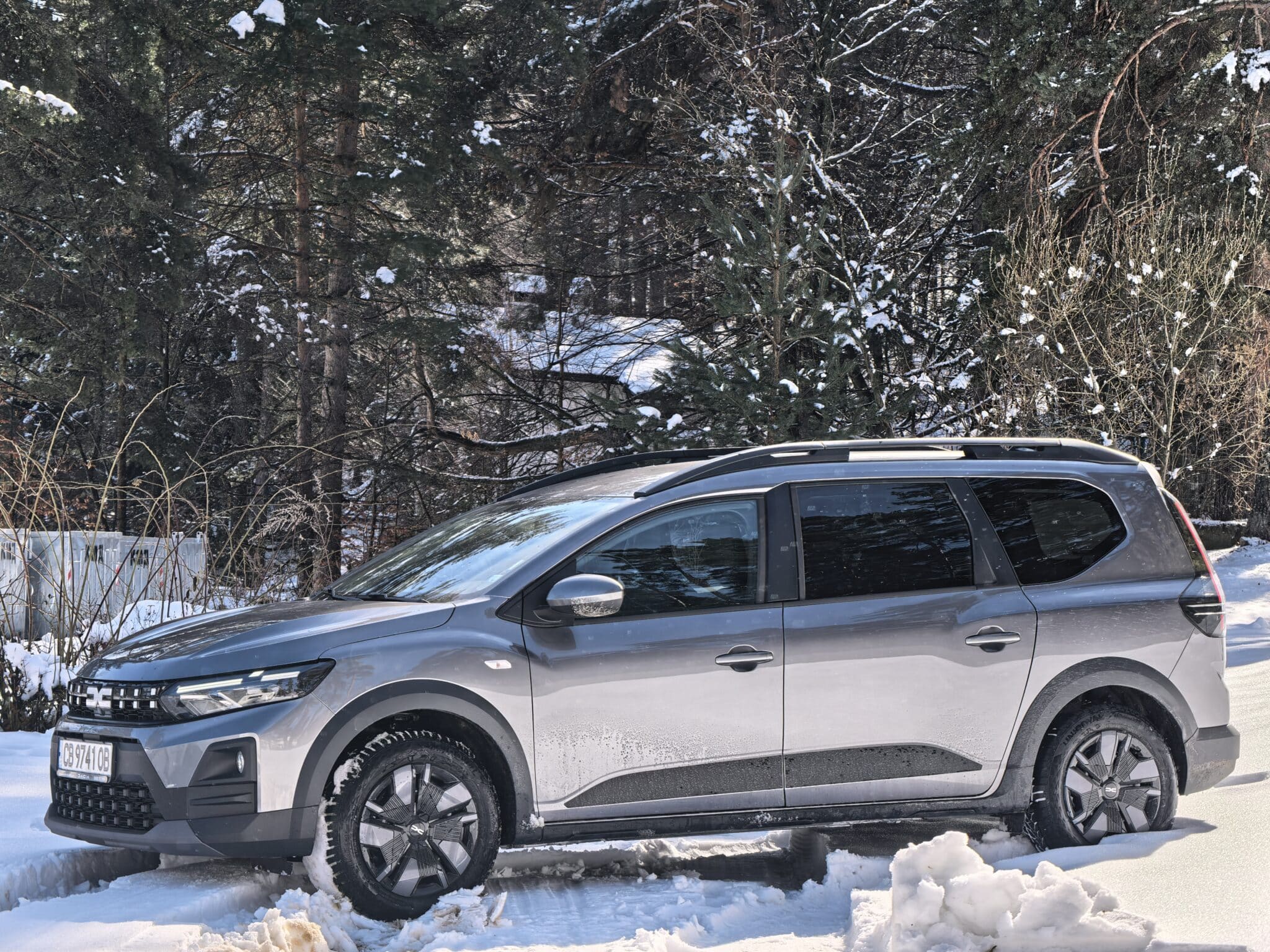 Обновеният Dacia Jogger Hybrid 155: повече ефективност, повече технологии и още по-логичен избор за семейството