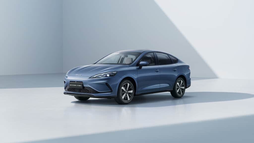 BYD открива първия си официален шоурум в България до края на март – в София