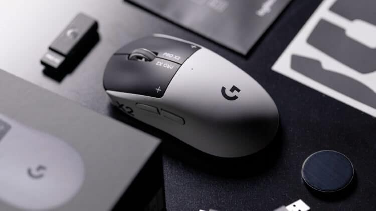 Край на класическите бутони: Logitech G Pro X2 Superstrike носи бъдещето в ръката ти