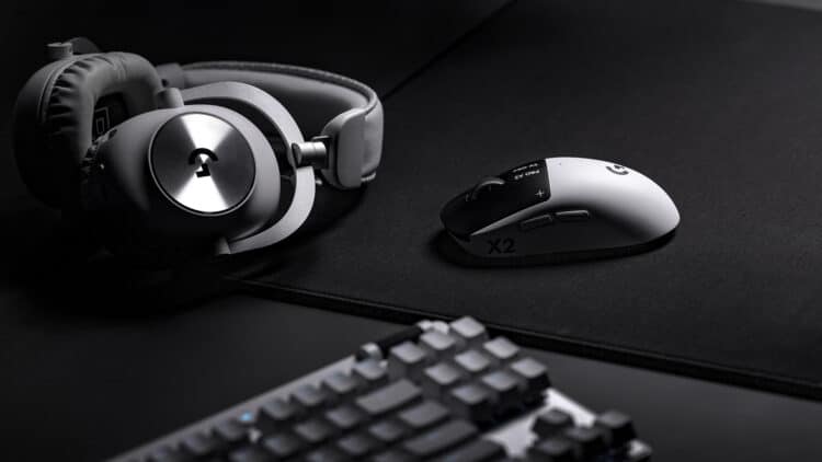 Край на класическите бутони: Logitech G Pro X2 Superstrike носи бъдещето в ръката ти