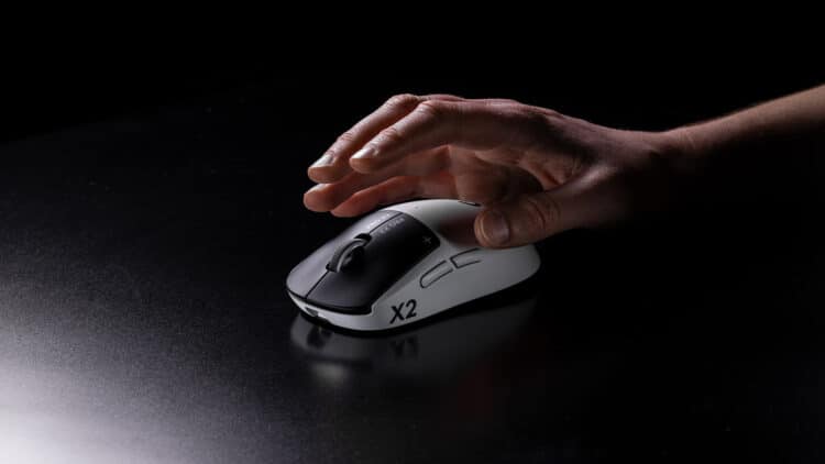 Край на класическите бутони: Logitech G Pro X2 Superstrike носи бъдещето в ръката ти
