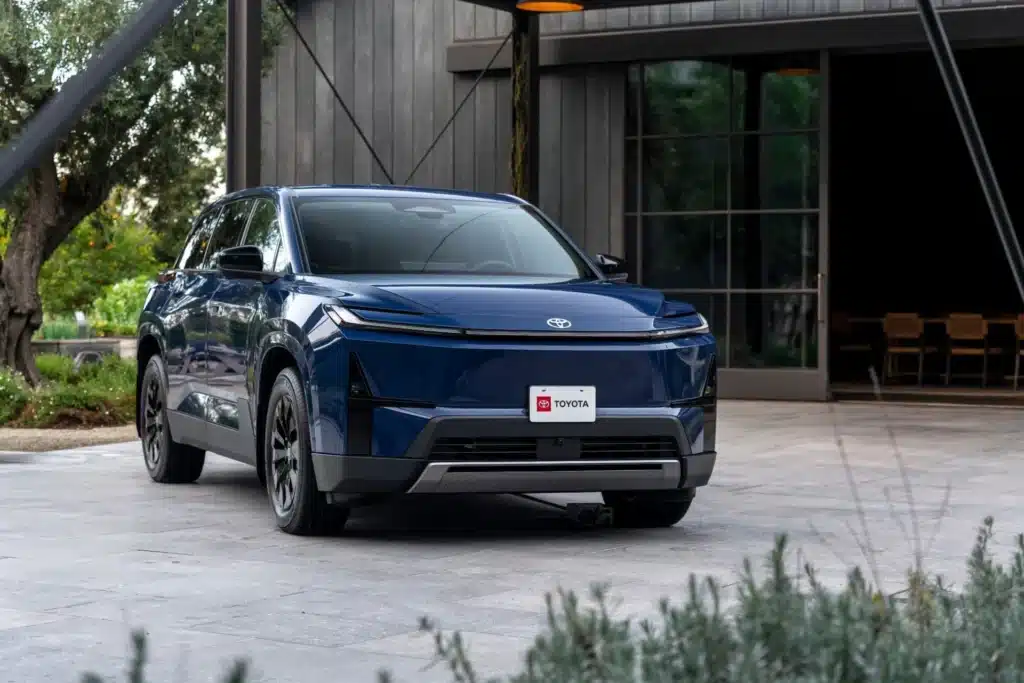 Toyota Highlander 2027: Електромобил с пробег до 515 километра