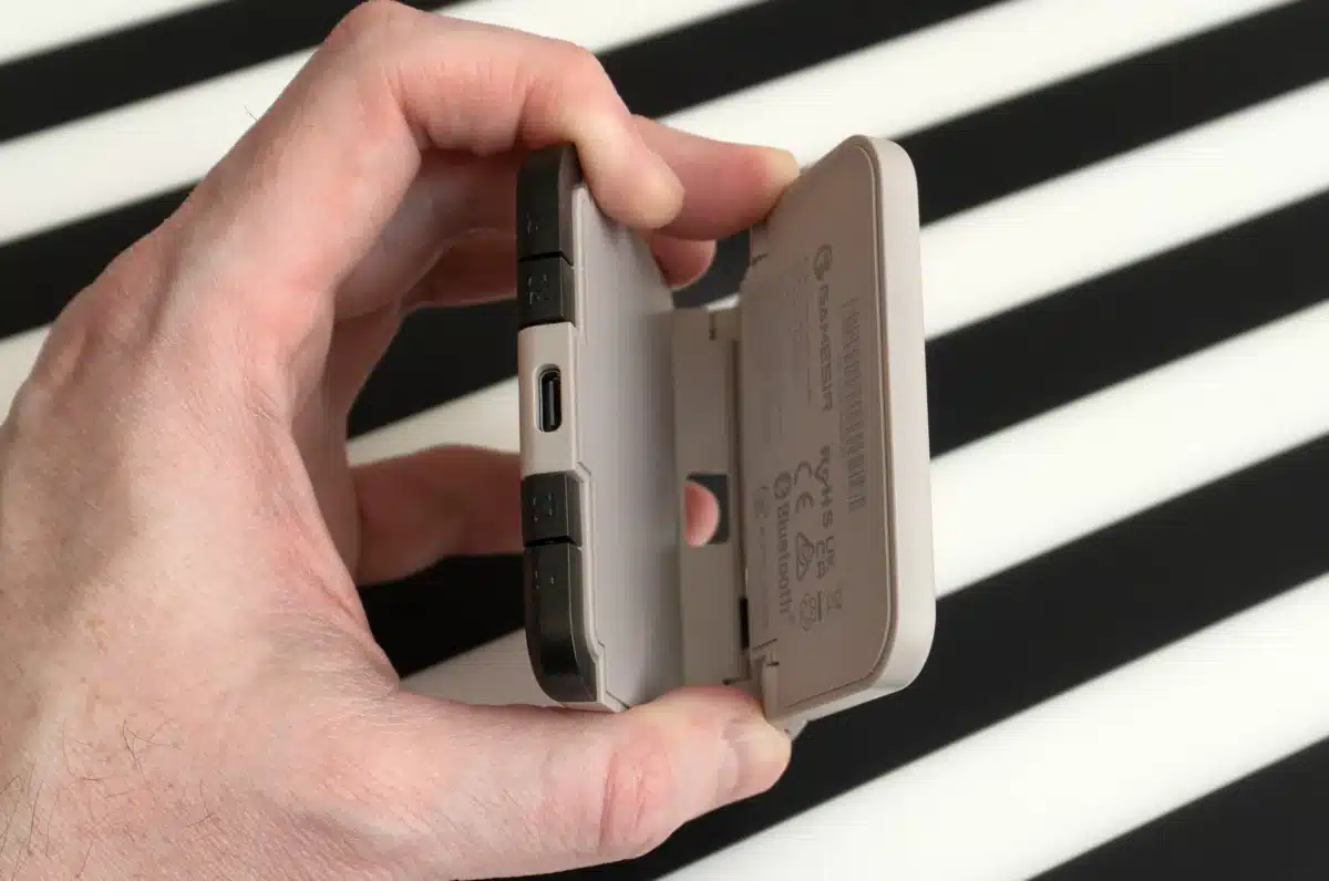 Геймърите полудяха по това устройство — смартфонът ви се превръща в Game Boy