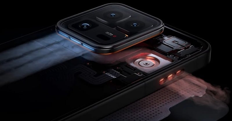 iQOO 15 Ultra е гейминг звяр със система за активно охлаждане, чип Snapdragon 8 Elite Gen 5, LPDDR5X Ultra Pro RAM памет и цена от 0