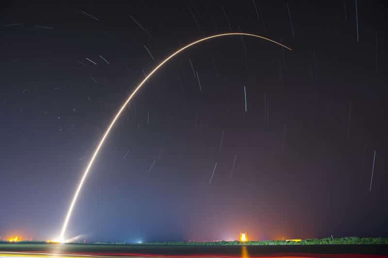 Противно на традициите, SpaceX възнамерява да влезе в борсовите индекси веднага след IPO-то си