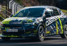 Opel Corsa GSE подготвя електрическа революция сред хот-хечовете