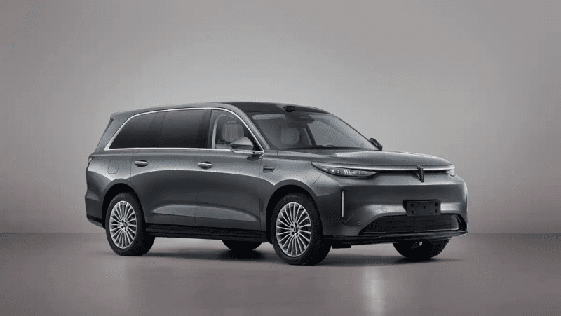 Китайски автомобилен производител призна, че е копирал реклама на Range Rover и се извинява на Land Rover