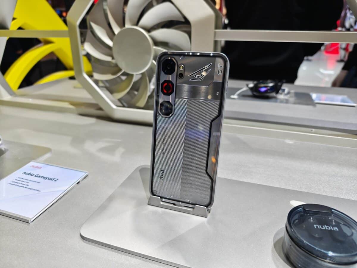 Nubia представи достъпните геймърски смартфони Neo 5, Neo 5 GT и Neo 5 Max с активно охлаждане и RGB подсветка