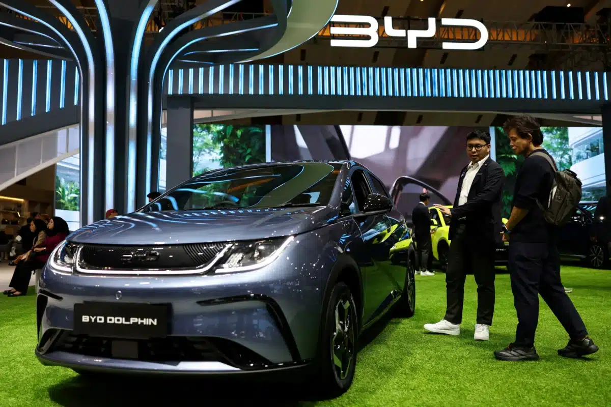 Край на златната треска: Годишната печалба на BYD падна за първи път от 4 години заради ценовите войни