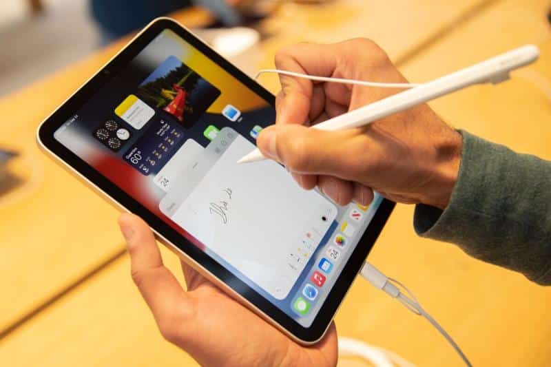 Интерфейсът на сгъваемия iPhone ще напомня на iPad