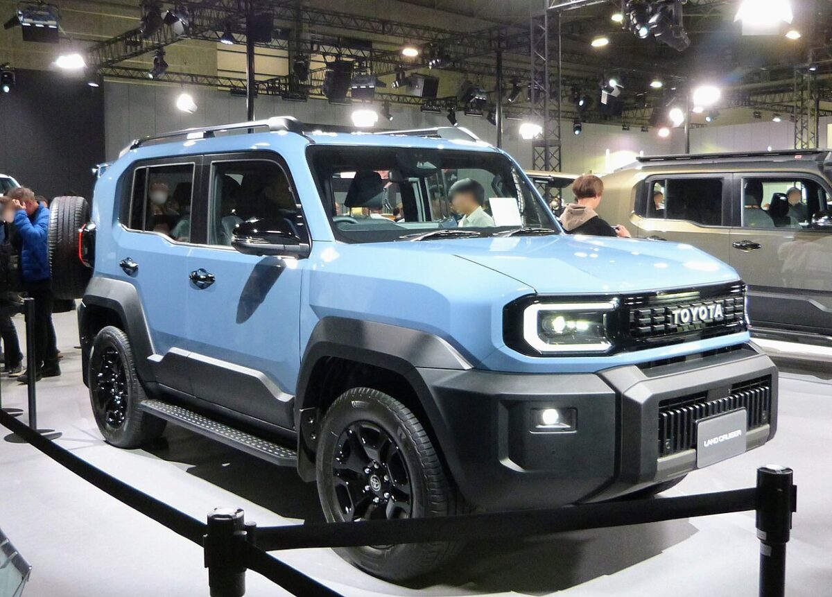Toyota Land Cruiser FJ връща духа на легендата в нов компактен формат