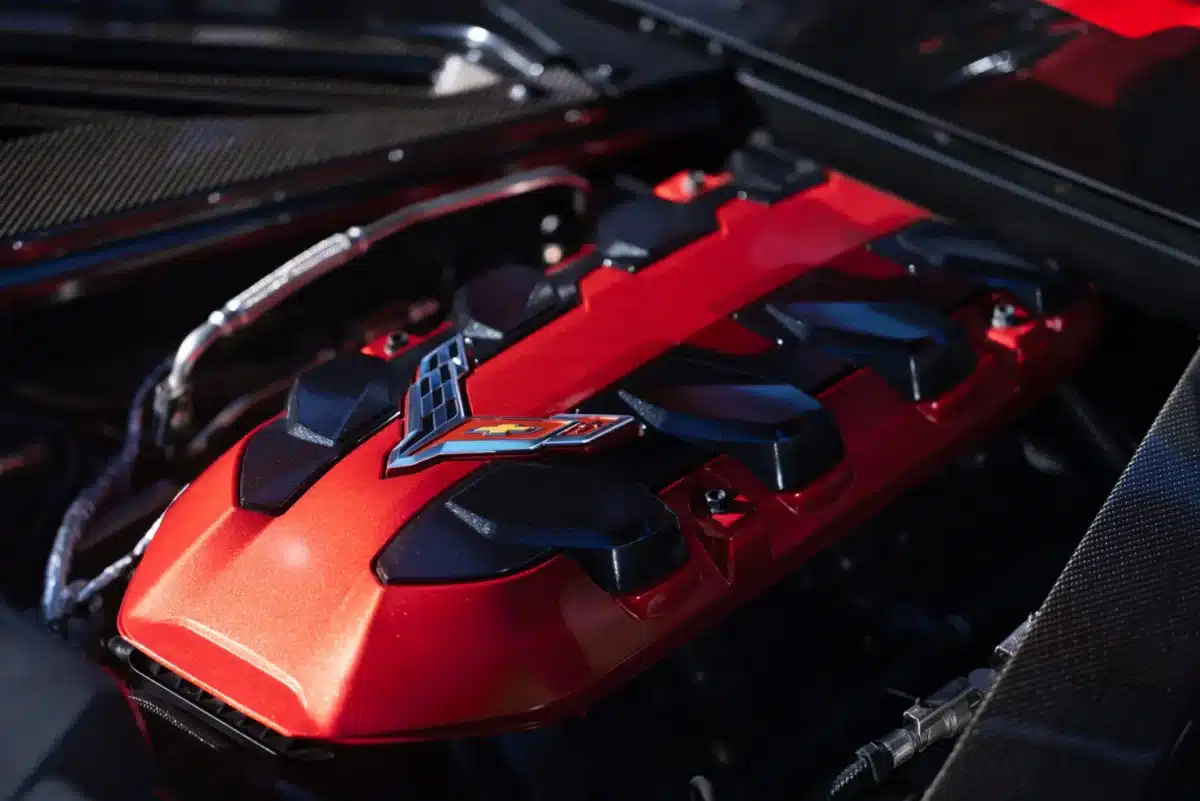 Новите големи Chevrolet Silverado и GMC Sierra ще получат мощен V8 двигател