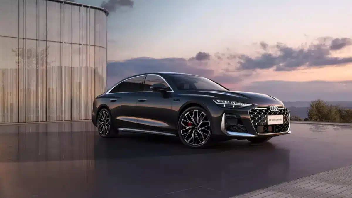 Новото Audi A6L порасна до размерите на флагман и е изненадващо достъпно