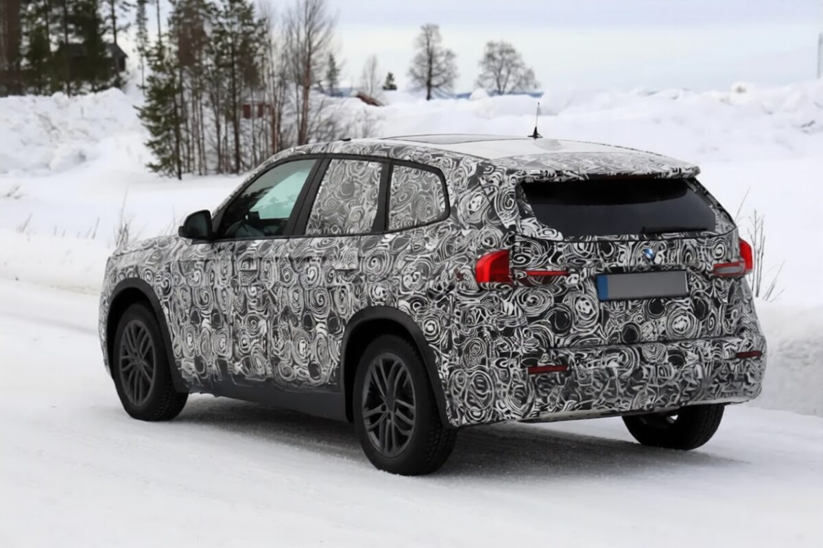 BMW X1 се променя драстично и се опитва да се превърне в стила на Neue Klasse