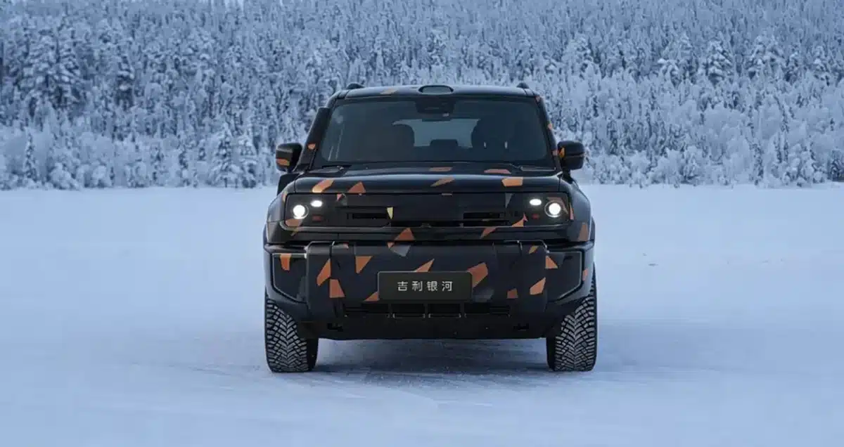 Новият SUV в стил Defender на Geely навлиза на арената