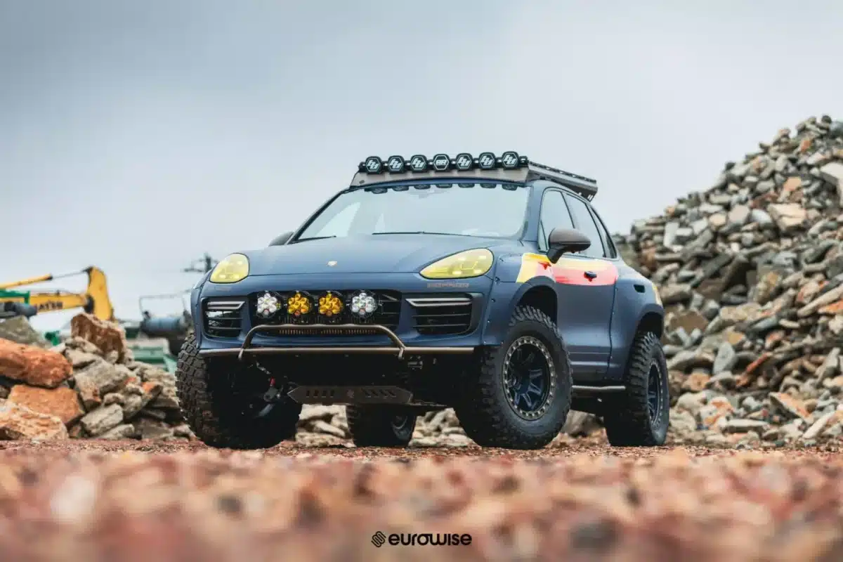 Porsche Cayenne се превръща в офроуд чудовище