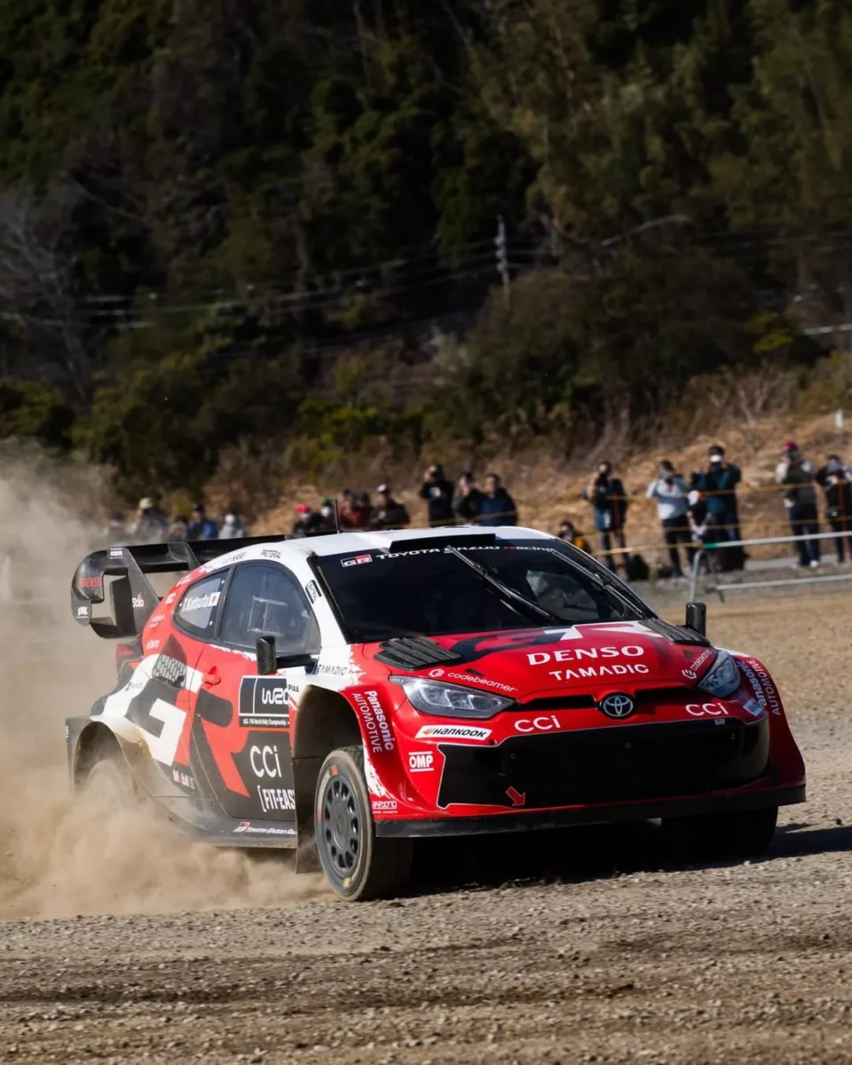 Toyota може да върне Celica със средно разположен двигател, давайки на феновете намек за нова ера на спортните автомобили
