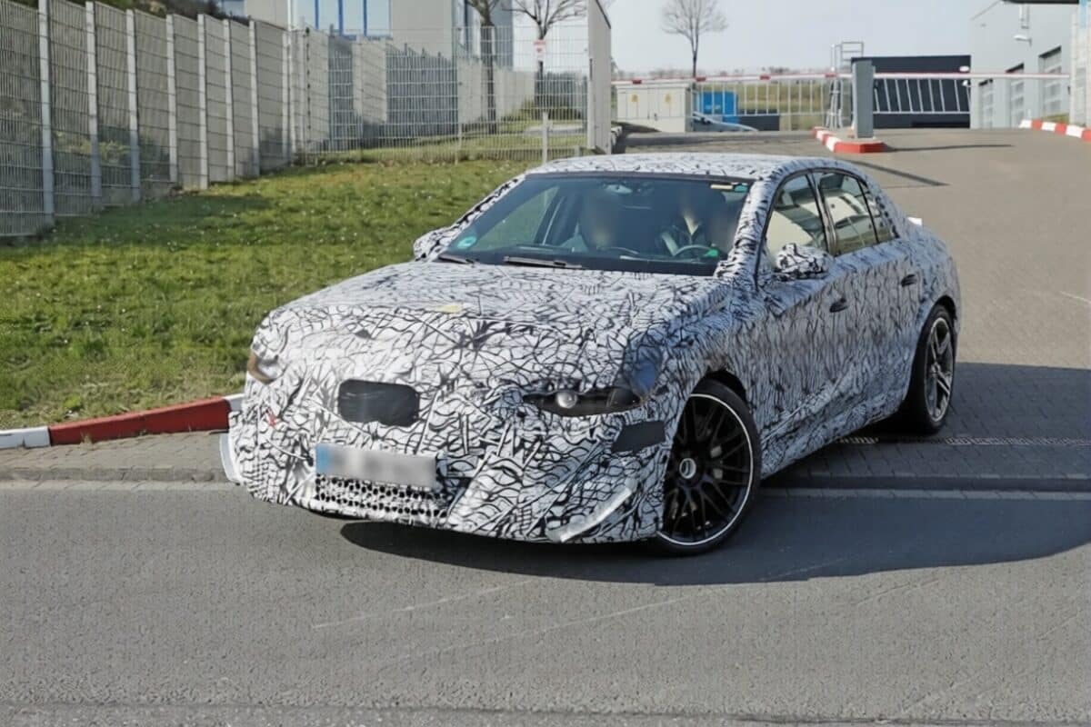 Новият Mercedes-AMG E-Class EQ с подобрена електрификация