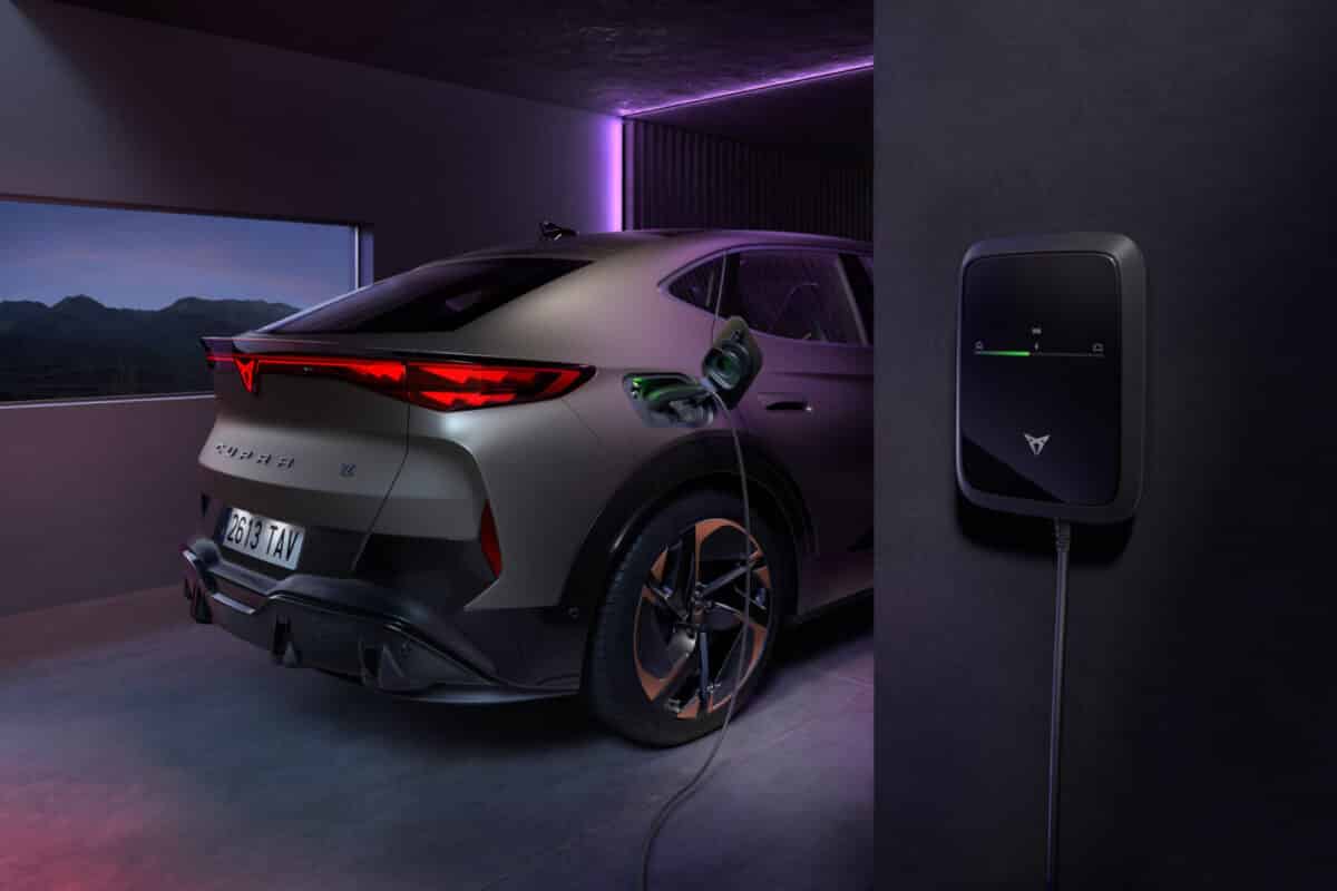 Cupra обнови Tavascan и направи електрическия кросоувър по-достъпен и технологично напреднал